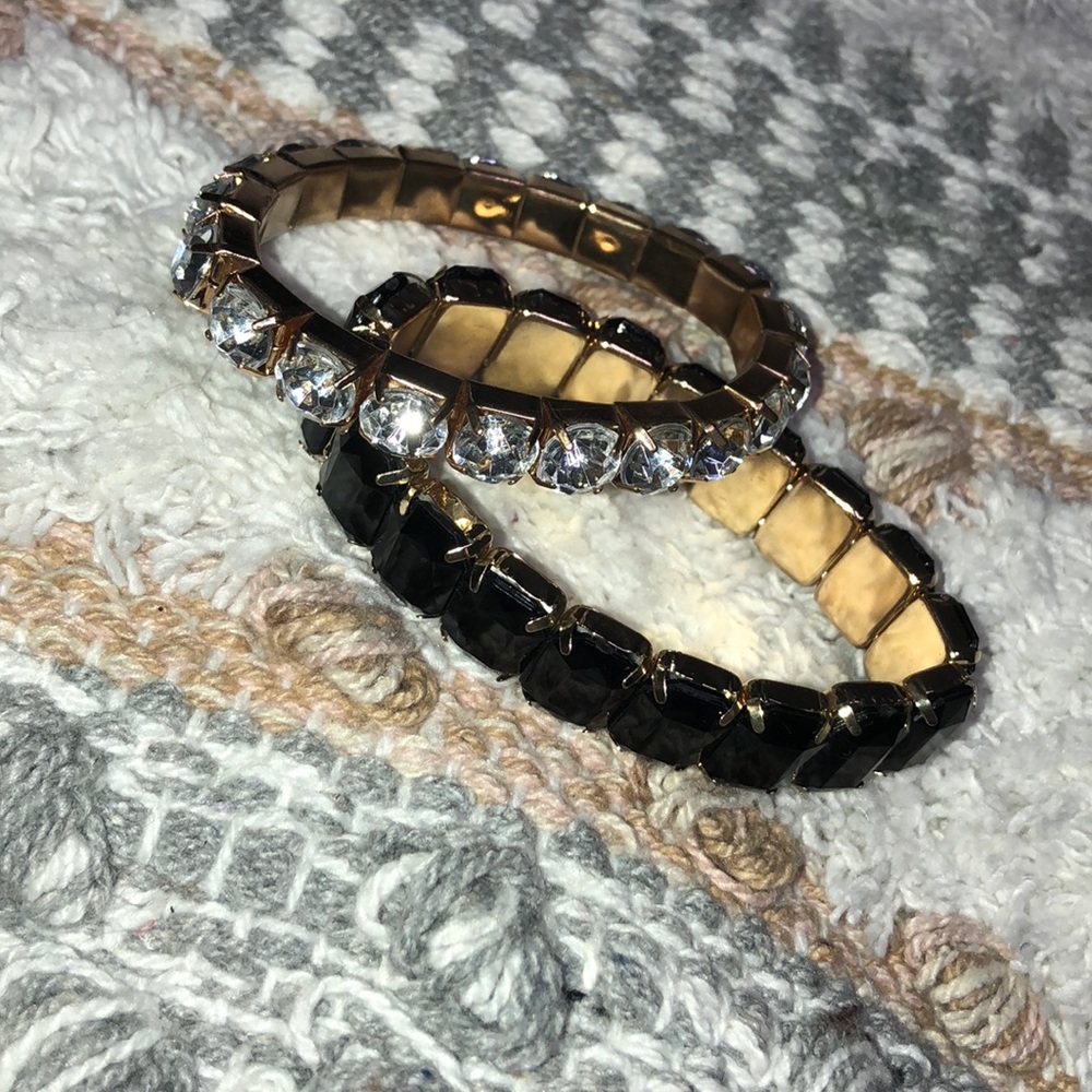 Black and silver stone stretchy bracelets